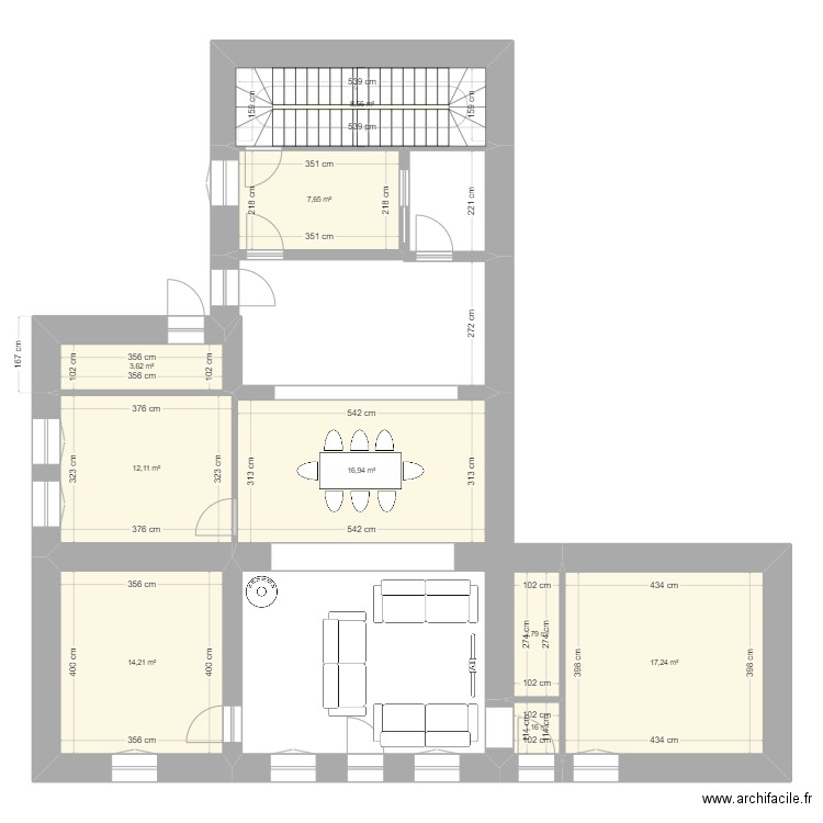 1ER. Plan de 9 pièces et 84 m2