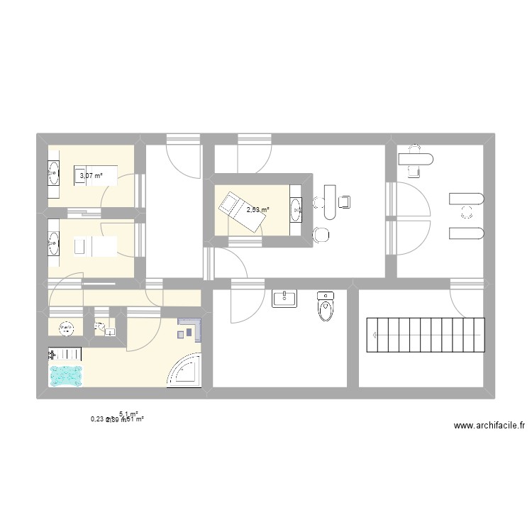 Institut. Plan de 6 pièces et 15 m2