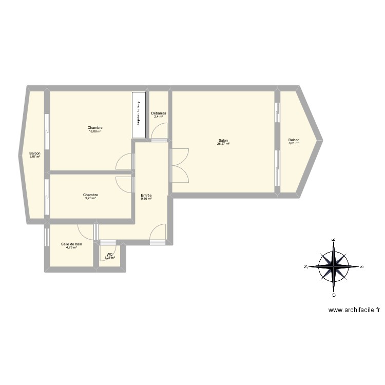 RP - Chantilly. Plan de 9 pièces et 84 m2