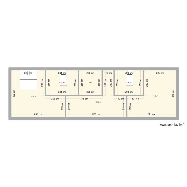 Maison. Plan de 6 pièces et 80 m2