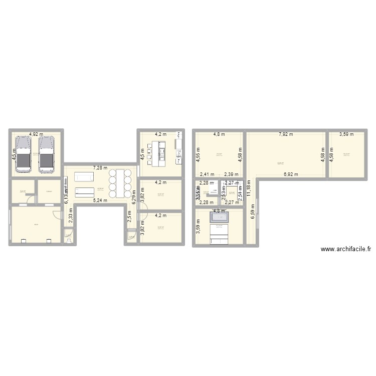 maison. Plan de 10 pièces et 131 m2