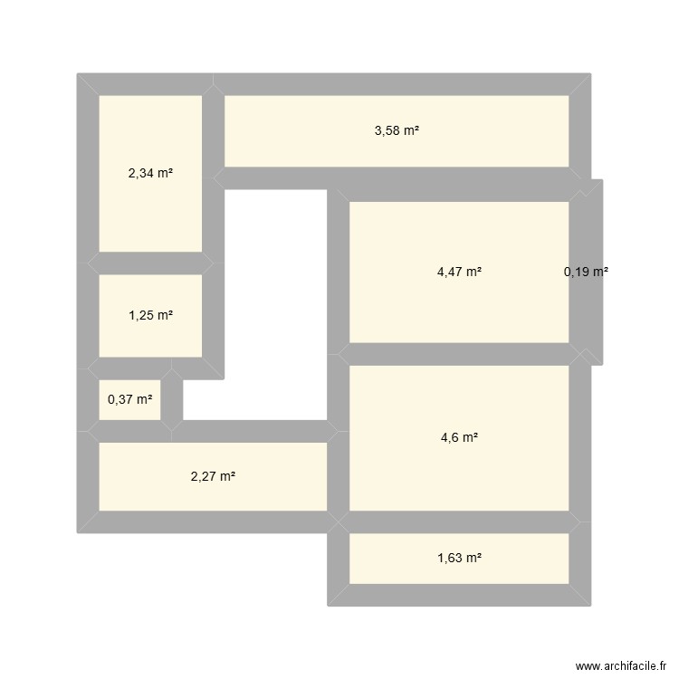 à vendre. Plan de 9 pièces et 21 m2