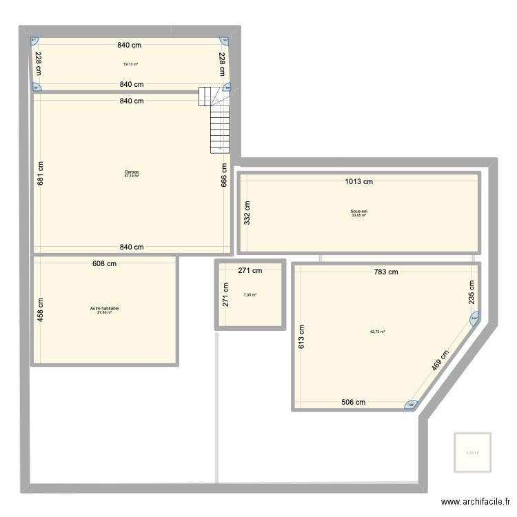 idéal. Plan de 27 pièces et 367 m2