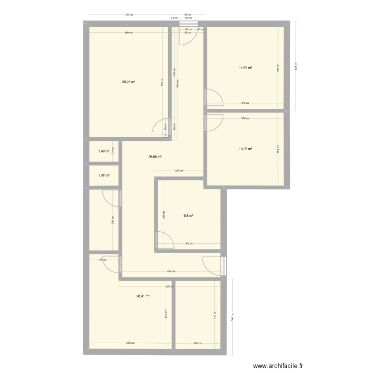 Moi. Plan de 8 pièces et 114 m2