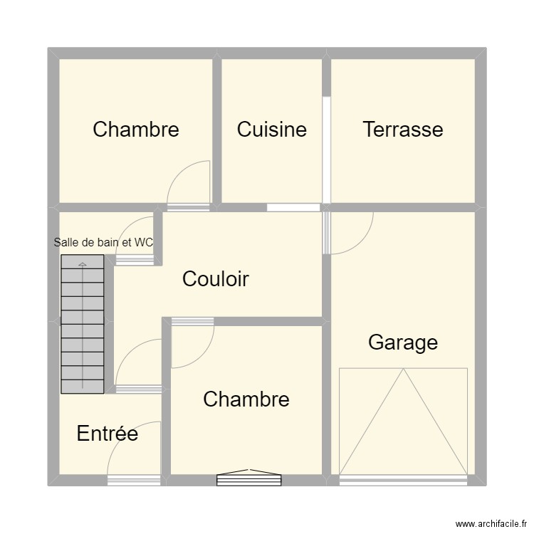 RDC. Plan de 8 pièces et 56 m2