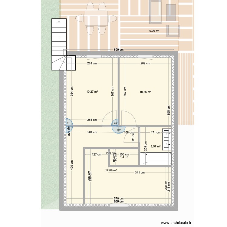 GRANGE. Plan de 10 pièces et 137 m2