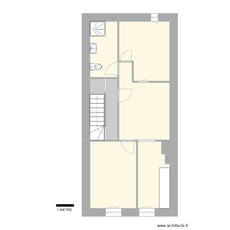 LLUCIA 22 R+2. Plan de 8 pièces et 48 m2