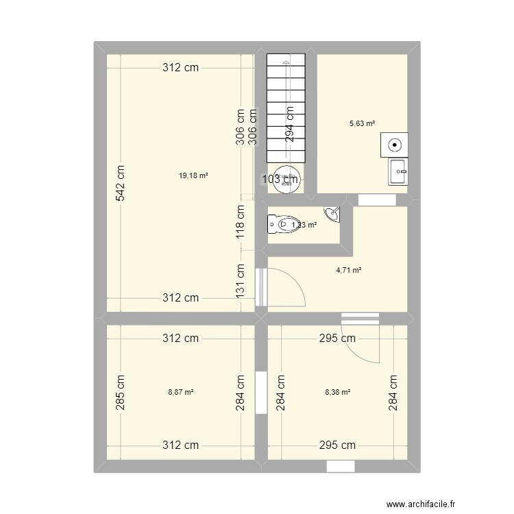 bas maison. Plan de 6 pièces et 48 m2