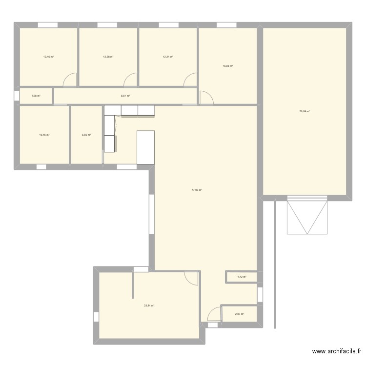 maison. Plan de 13 pièces et 236 m2