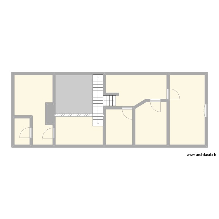 LOUIS - LA SAUSSAYE. Plan de 20 pièces et 153 m2