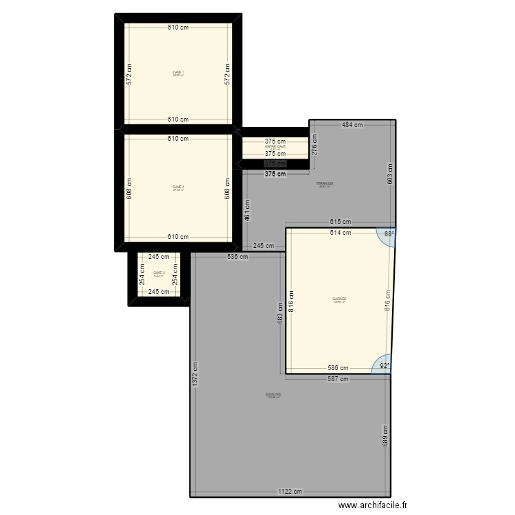 SOL rdc. Plan de 8 pièces et 291 m2