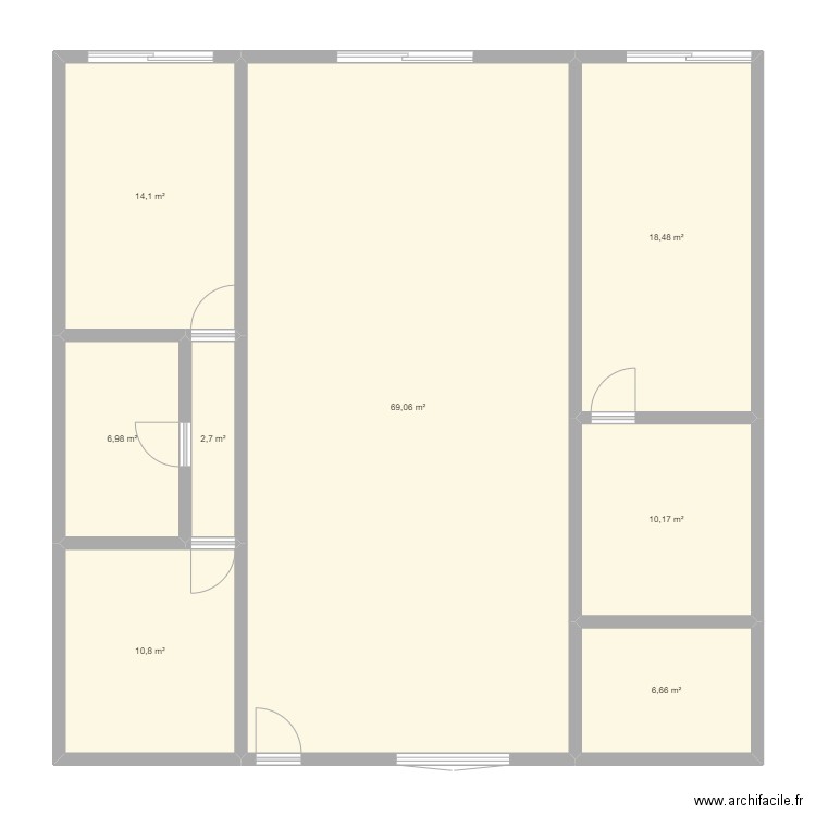 Bousbach. Plan de 8 pièces et 139 m2