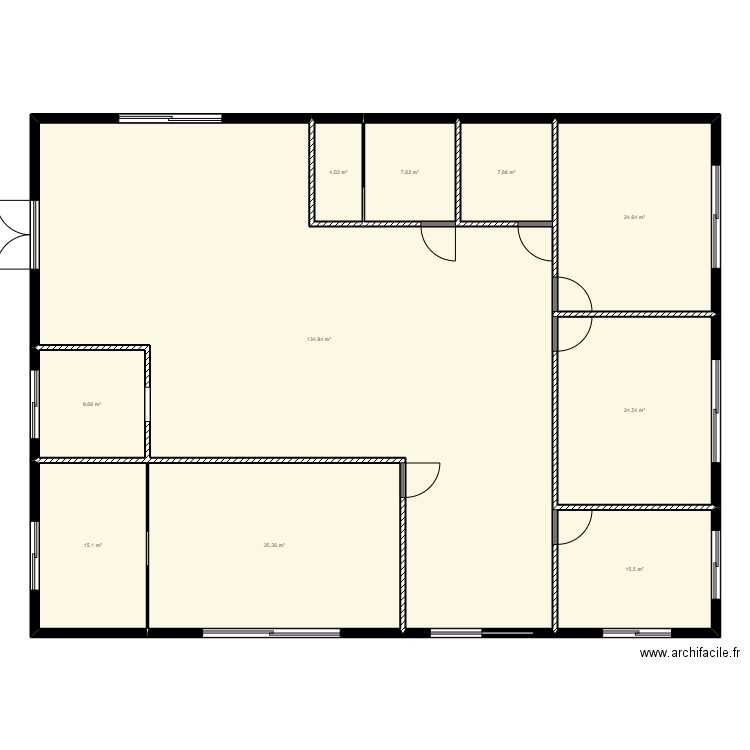 Maison. Plan de 10 pièces et 279 m2