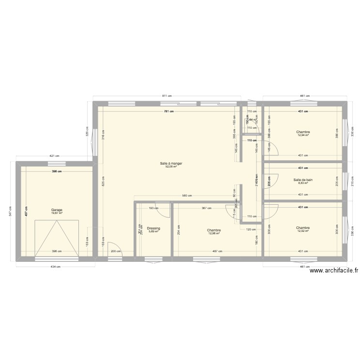 Maison 01. Plan de 8 pièces et 127 m2