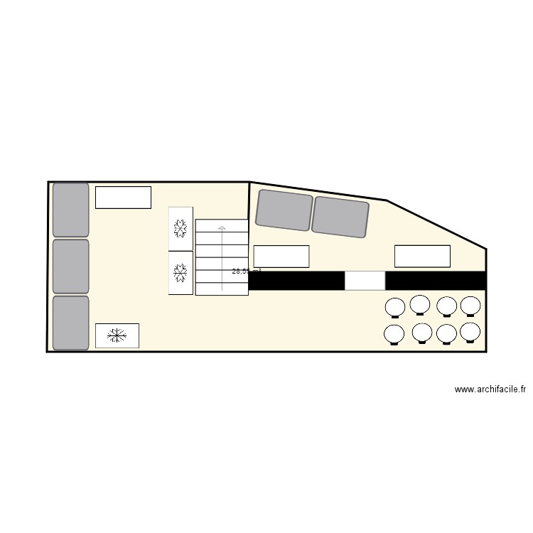 family chicken cave. Plan de 1 pièce et 29 m2