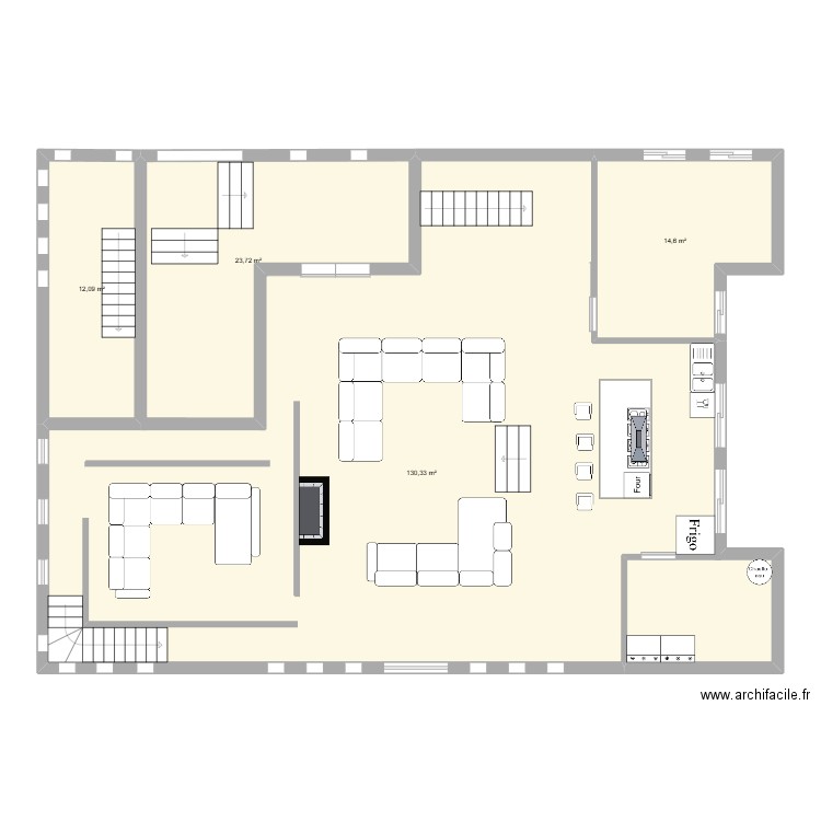 RDC. Plan de 4 pièces et 181 m2