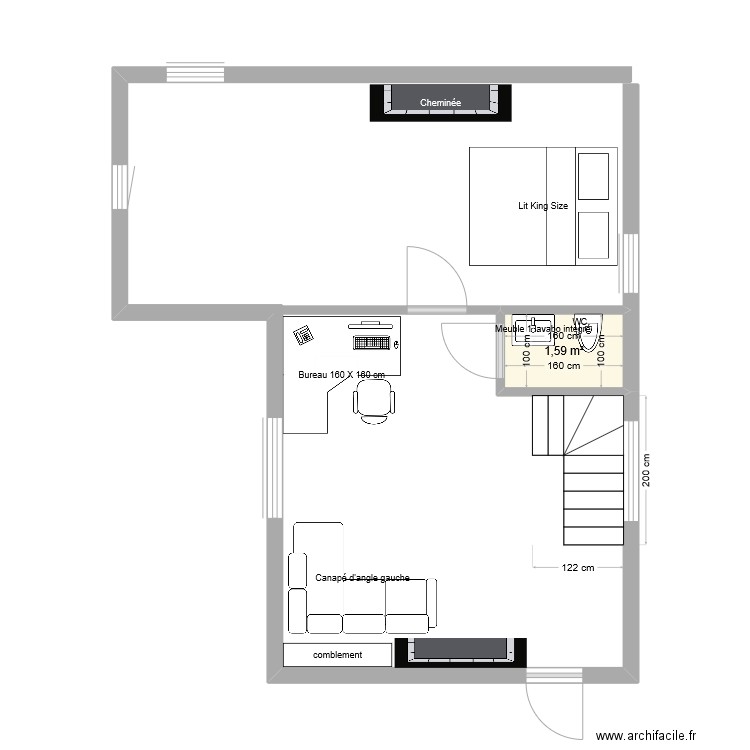 Ruguellou 1er etage escalier quart tournant gauche. Plan de 1 pièce et 2 m2