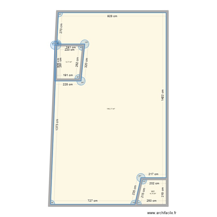 local br. Plan de 3 pièces et 156 m2