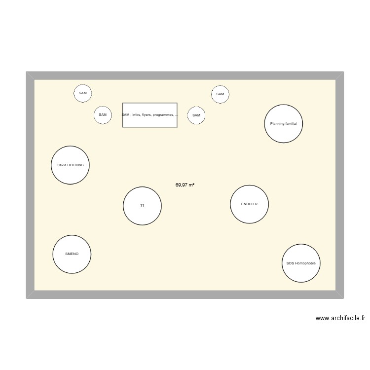 EAS. Plan de 1 pièce et 70 m2