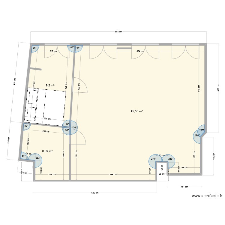 SDB+chambre. Plan de 3 pièces et 61 m2