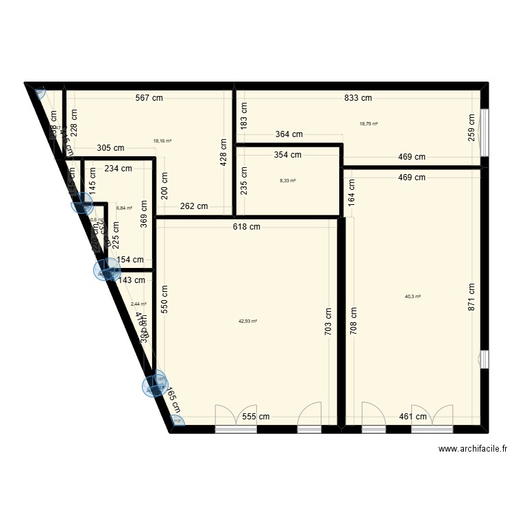 Garage B1 RDJ V1. Plan de 9 pièces et 140 m2