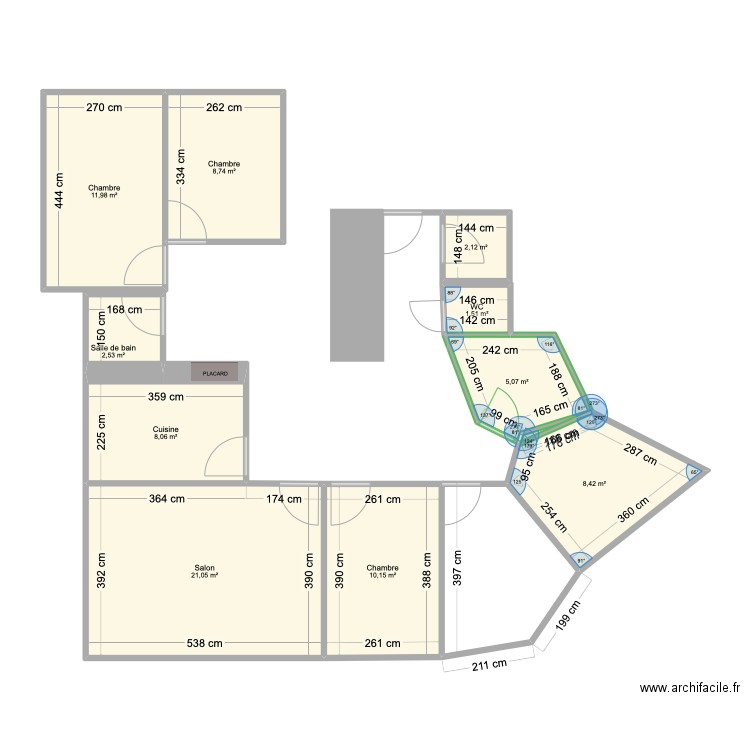 Appartement côte. Plan de 10 pièces et 80 m2