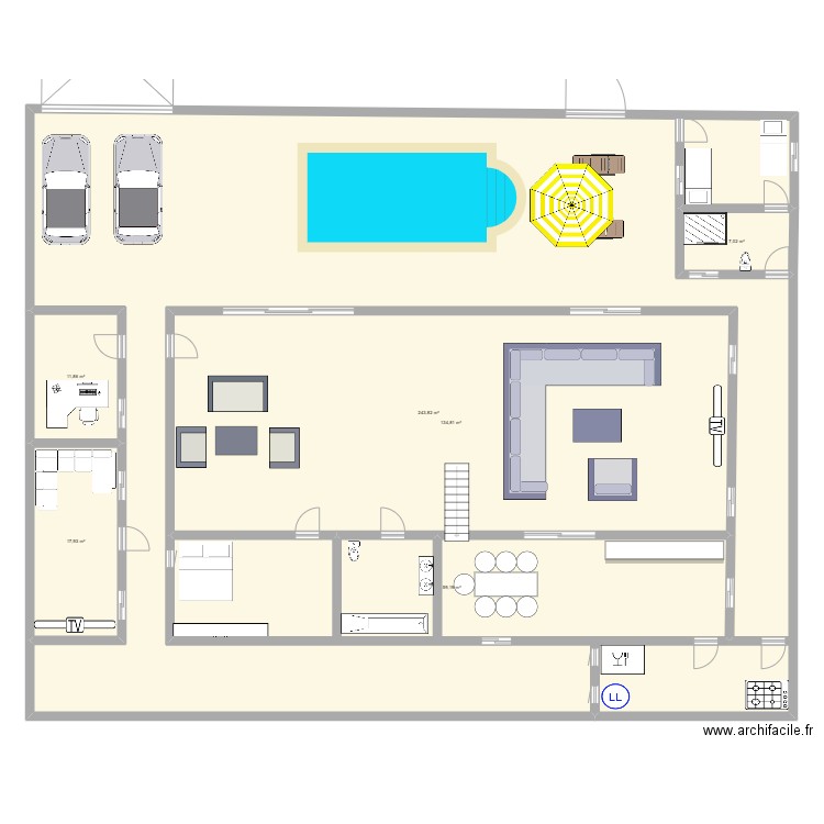 RDC. Plan de 6 pièces et 690 m2