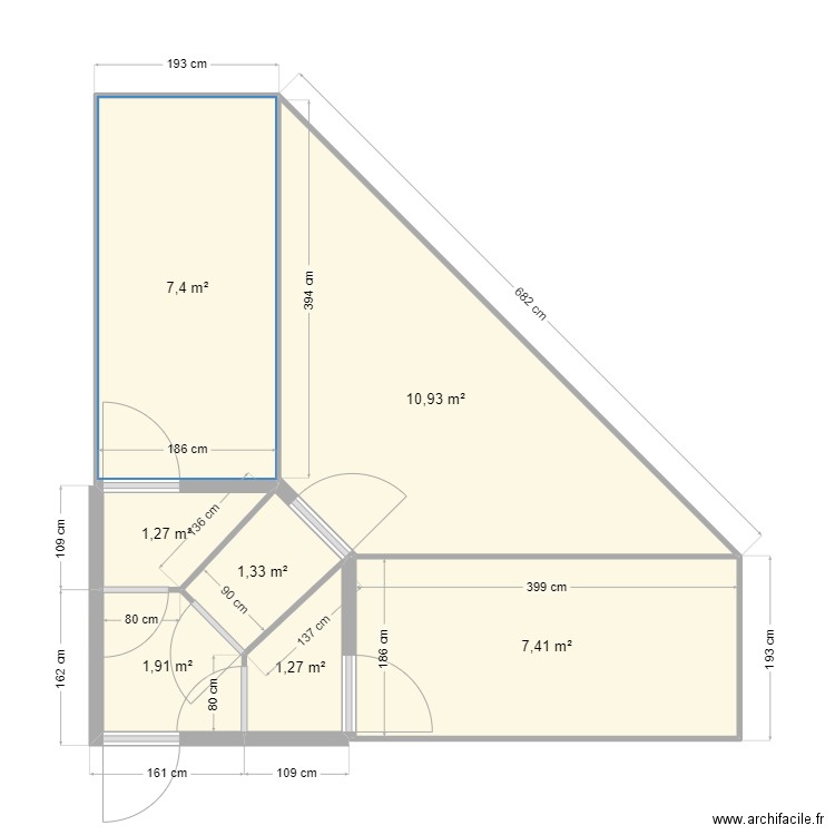 volière 2. Plan de 7 pièces et 32 m2