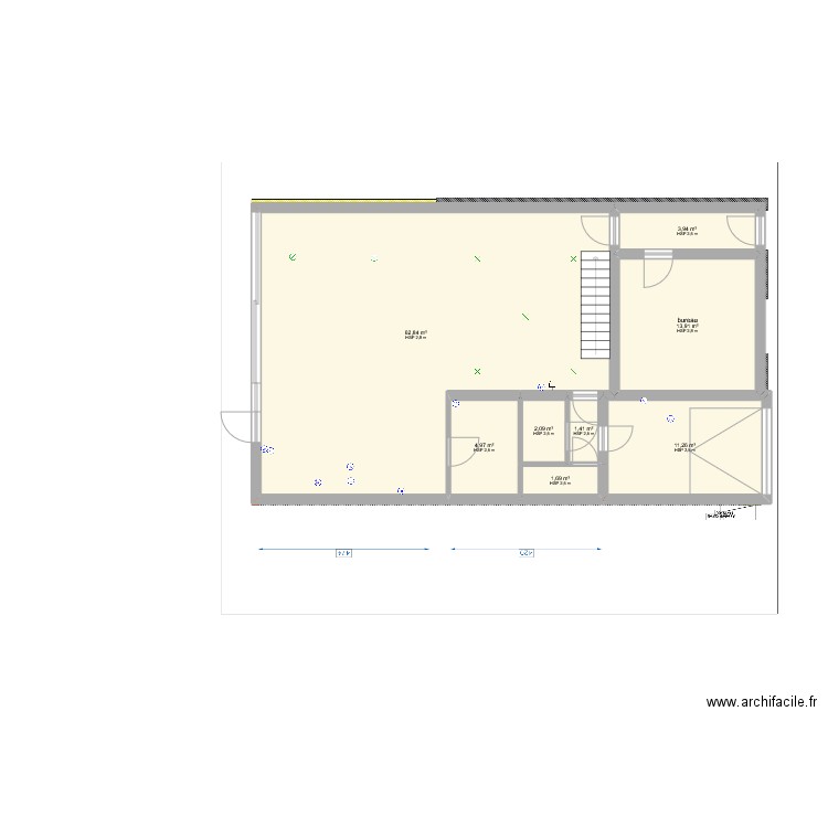 rdc. Plan de 8 pièces et 102 m2