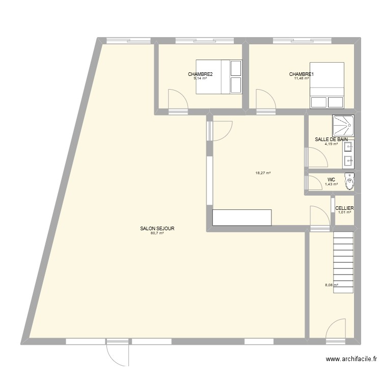 PMU REZ DE CHAUSSEE. Plan de 8 pièces et 134 m2