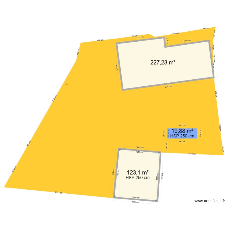 local. Plan de 3 pièces et 370 m2