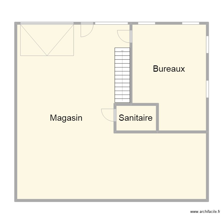 SOLIDPOOL. Plan de 3 pièces et 133 m2