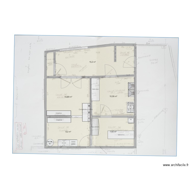 Carré. Plan de 5 pièces et 53 m2