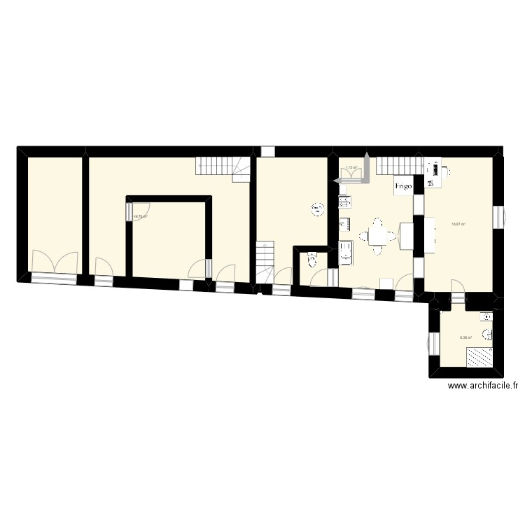 Maison . Plan de 7 pièces et 113 m2