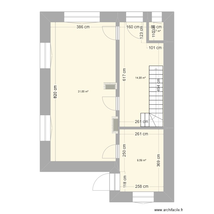 Maison. Plan de 4 pièces et 57 m2