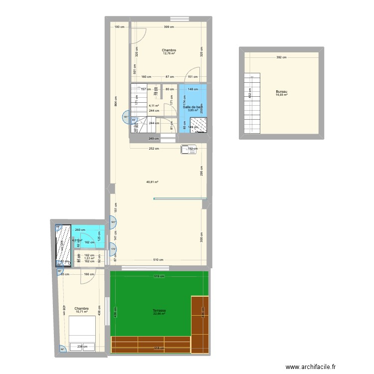 brulatour. Plan de 9 pièces et 117 m2