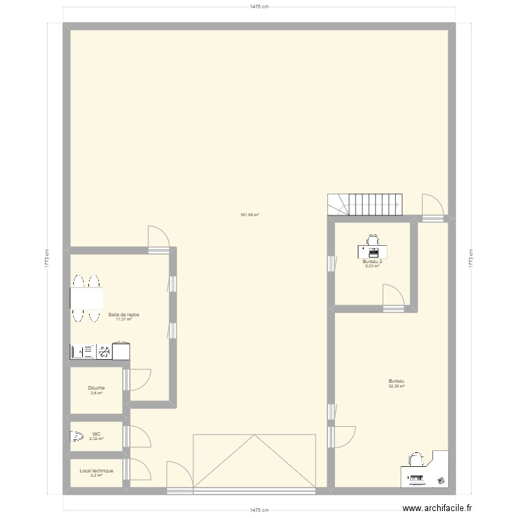 Champagne. Plan de 7 pièces et 235 m2