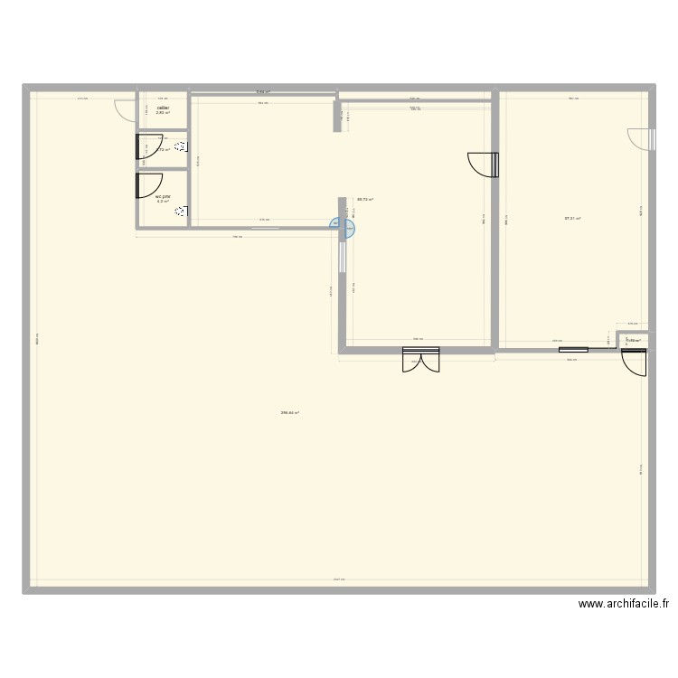 chassis or. Plan de 8 pièces et 451 m2